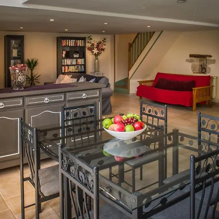 Chateau Le Retail Holiday home *