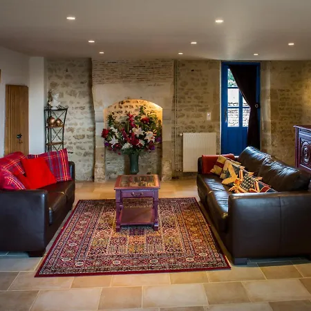 Chateau Le Retail Holiday home