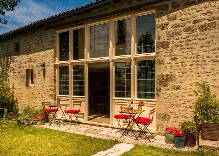 Chateau Le Retail * Saint-Hilaire-des-Loges